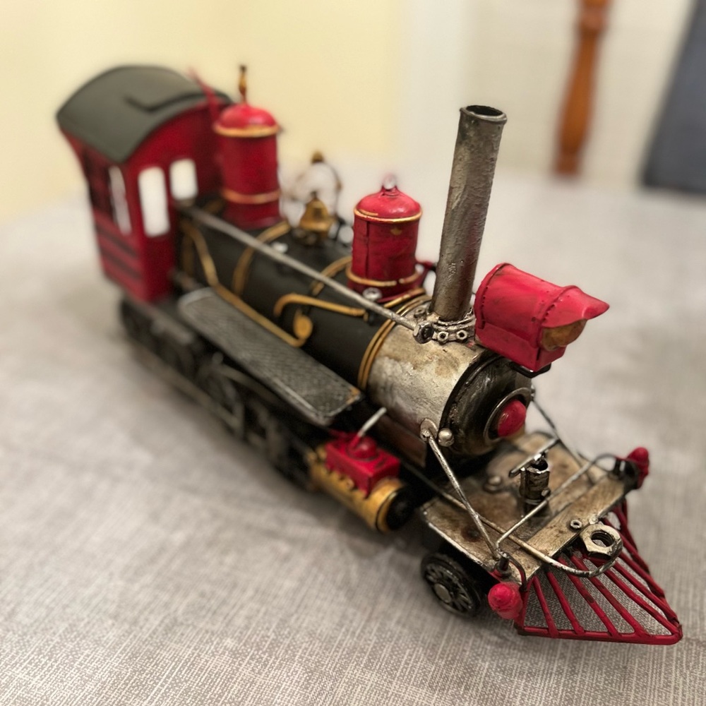 Vintage Style Hand-Painted Model Metal Train